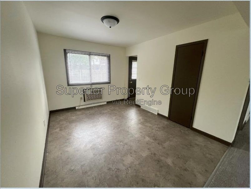 3B/1.5B unit in a 2-story apartment with a private basement and private rear patio. property image