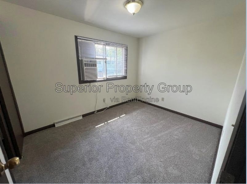 3B/1.5B unit in a 2-story apartment with a private basement and private rear patio. property image
