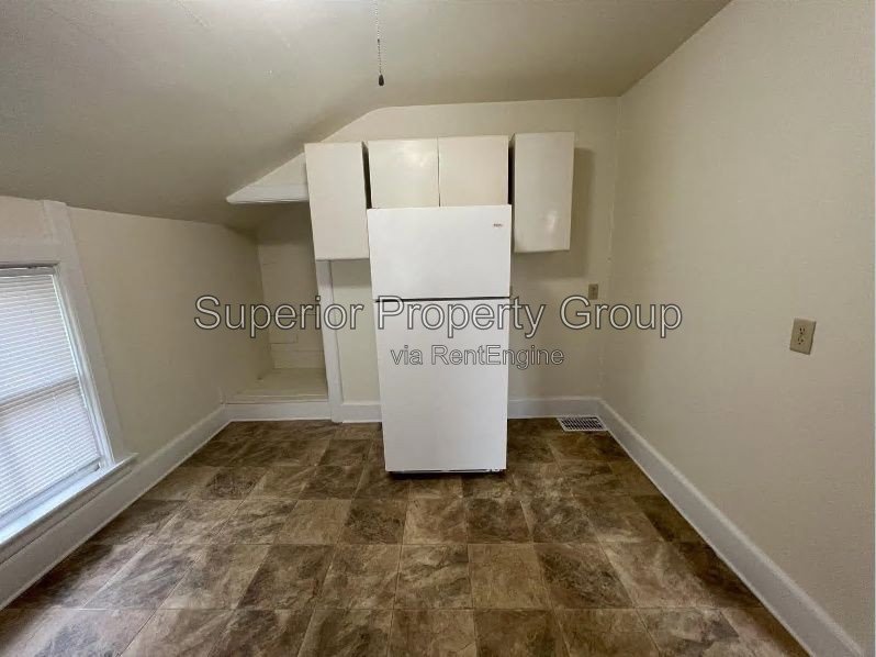 2B/1B Upper Unit in Duplex in Janesville! property image