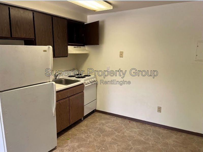 1B/1B available for November on Madison's north-east side! property image