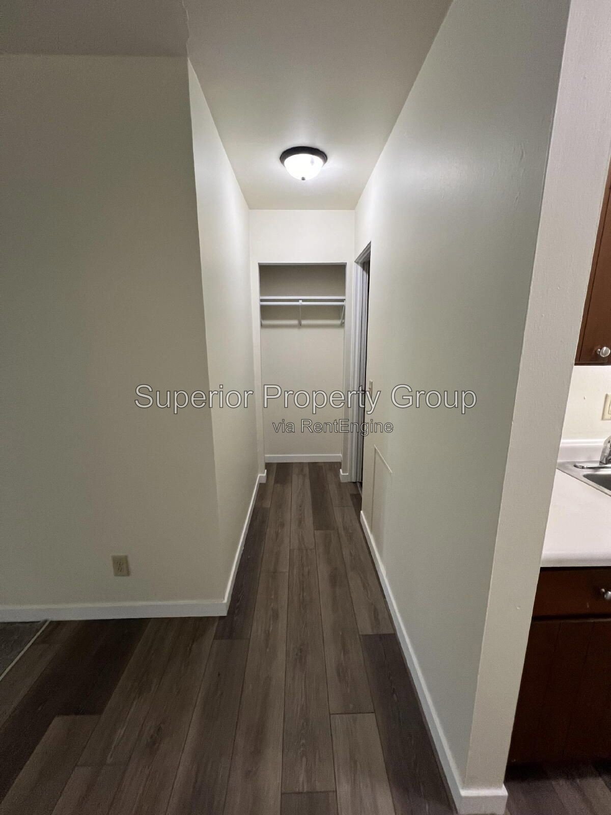 Studio apartment on Madison's east side! property image