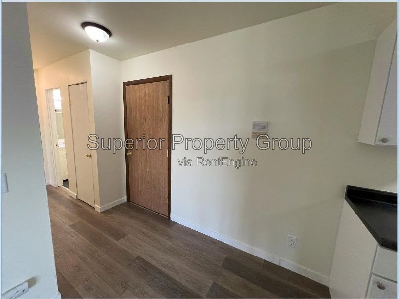 1B/1B apartment conveniently located right by the Independence and E. Washington bus stop! property image