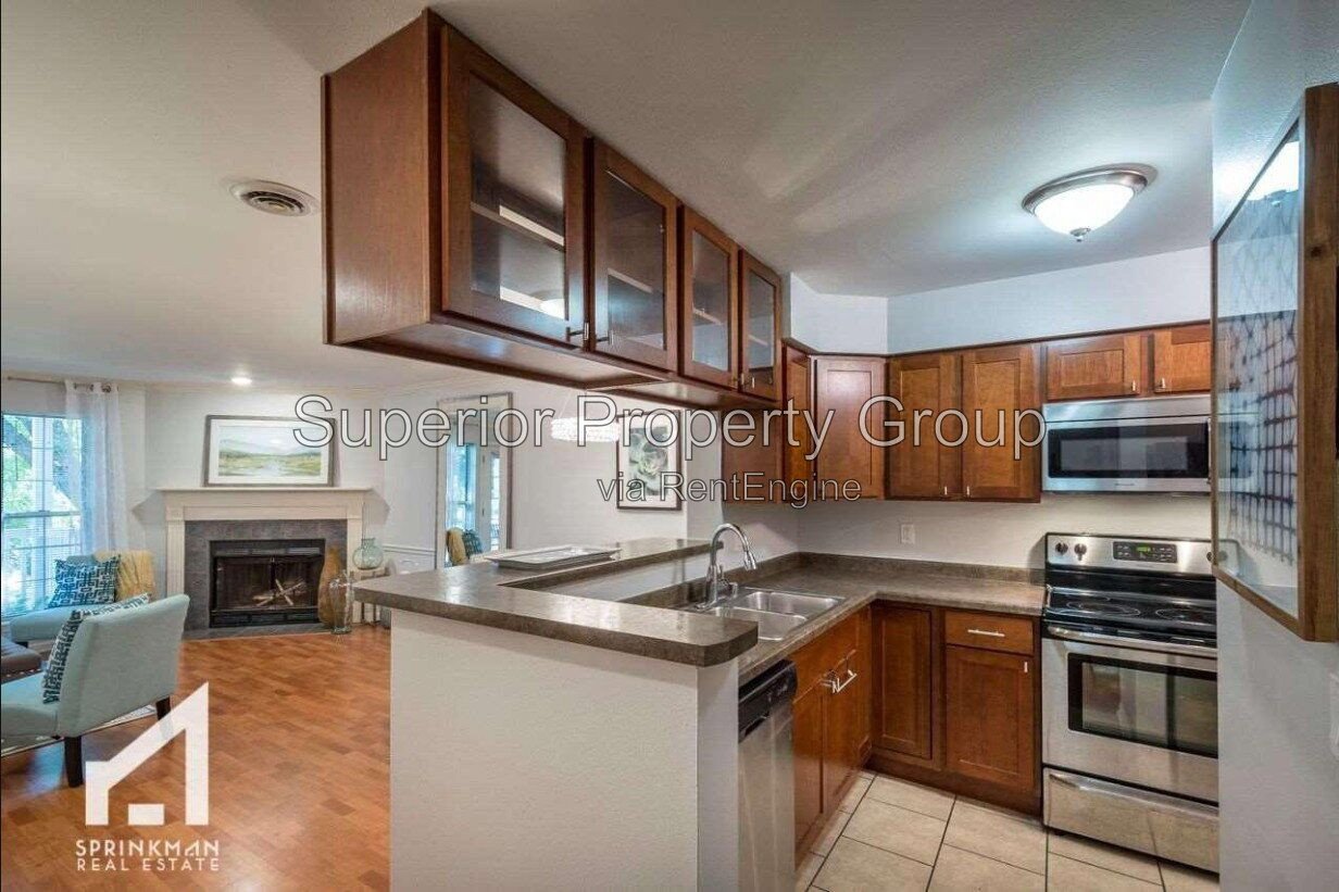 2B/2B 1st floor condo available to rent in August! property image