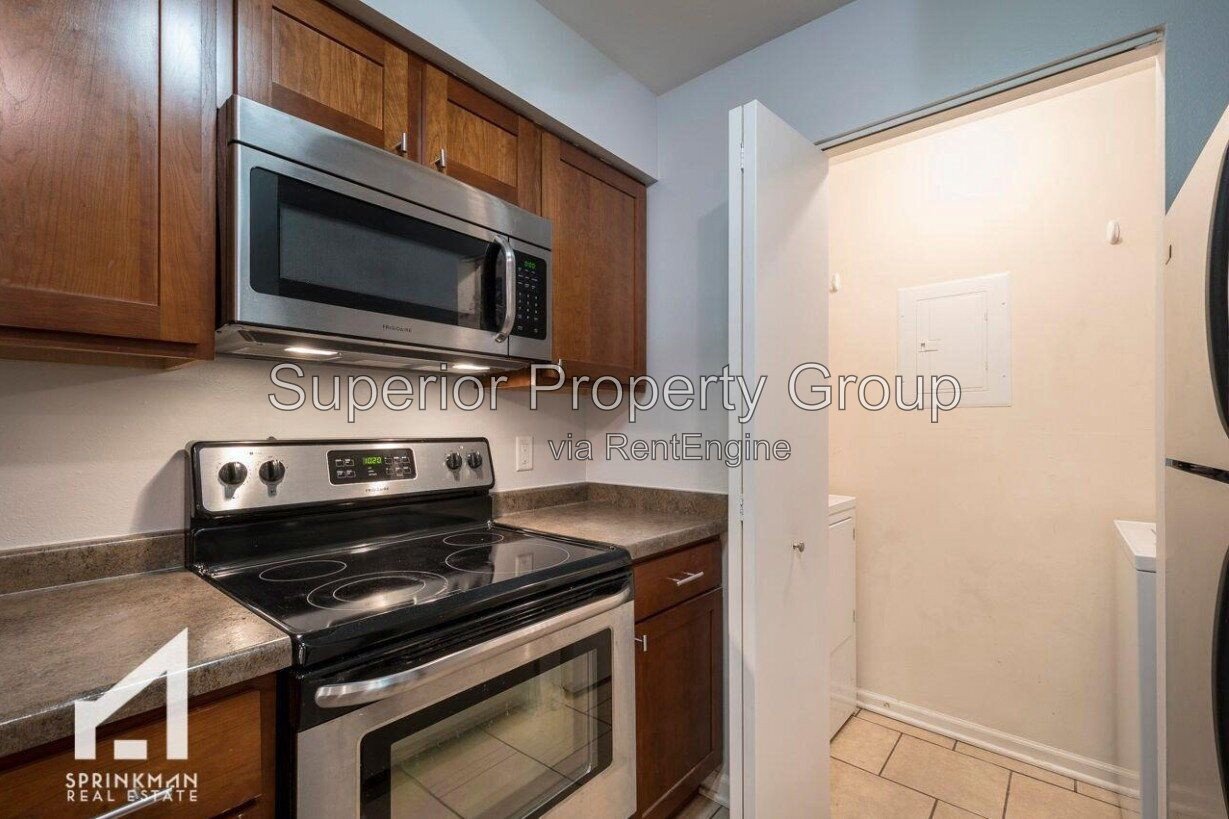 2B/2B 1st floor condo available to rent in August! property image