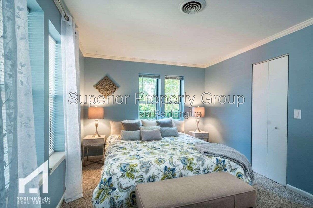 2B/2B 1st floor condo available to rent in August! property image