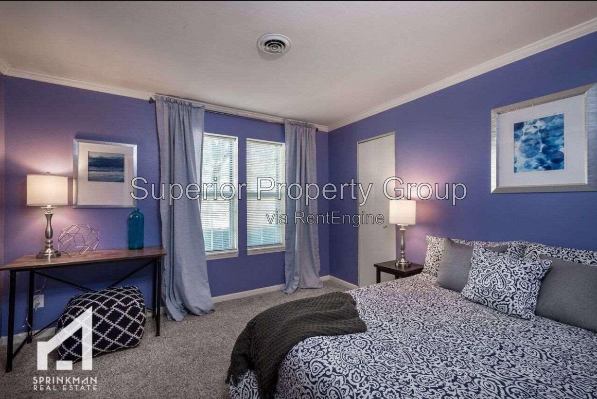 2B/2B 1st floor condo available to rent in August! property image