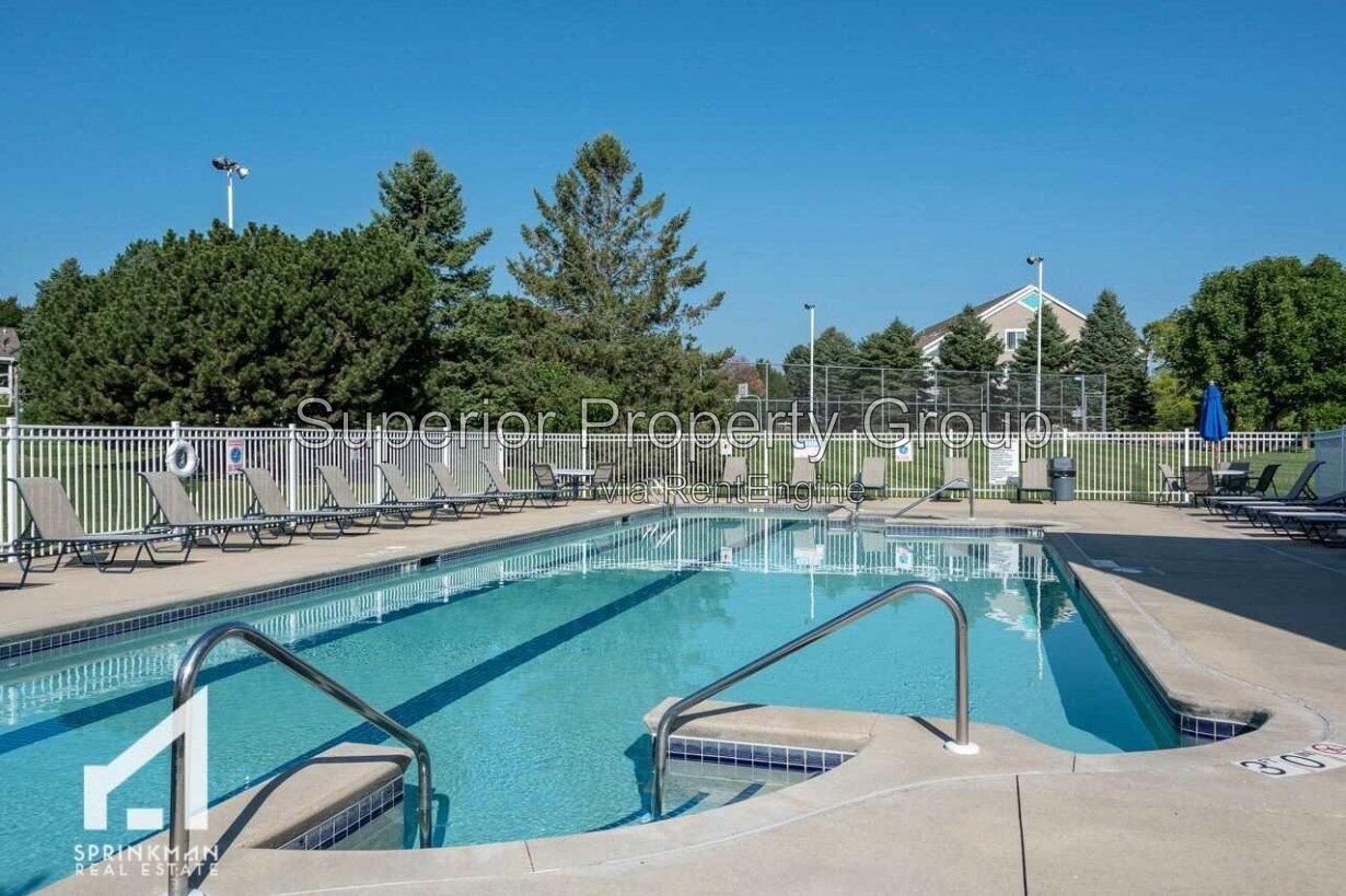 2B/2B 1st floor condo available to rent in August! property image