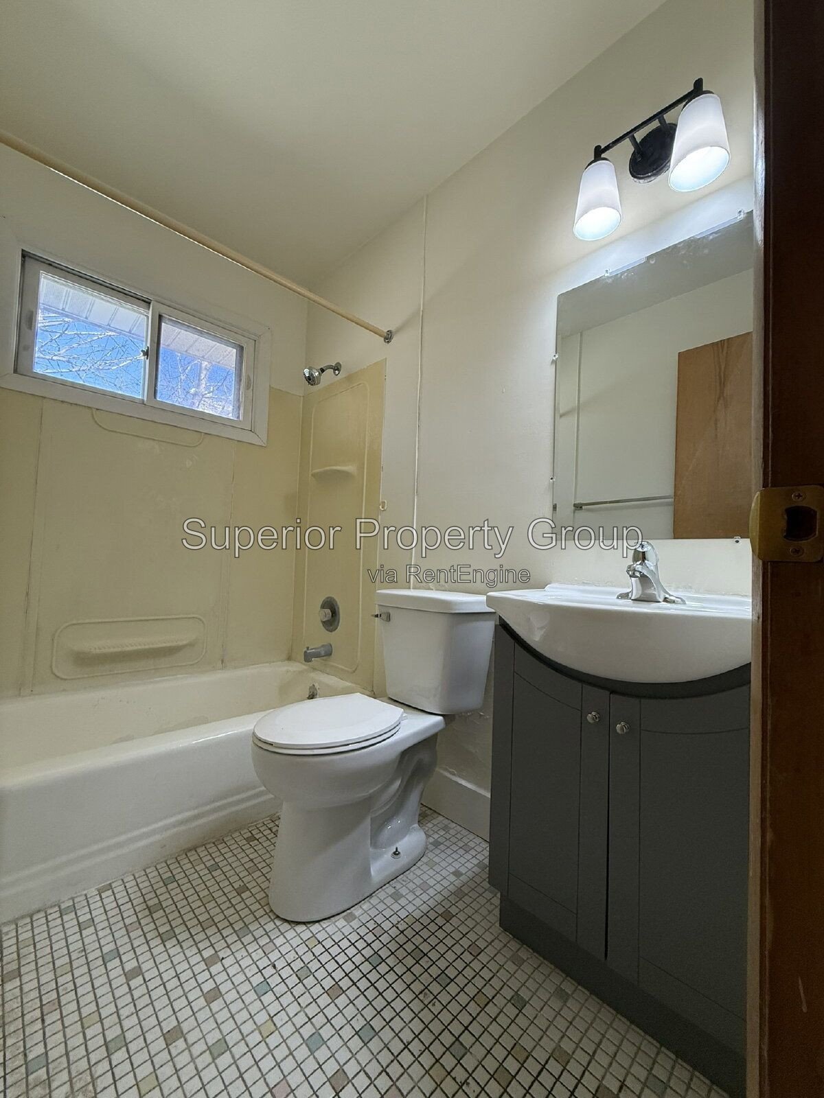 1717 Blossom Ln, Unit 4- Available for November! property image