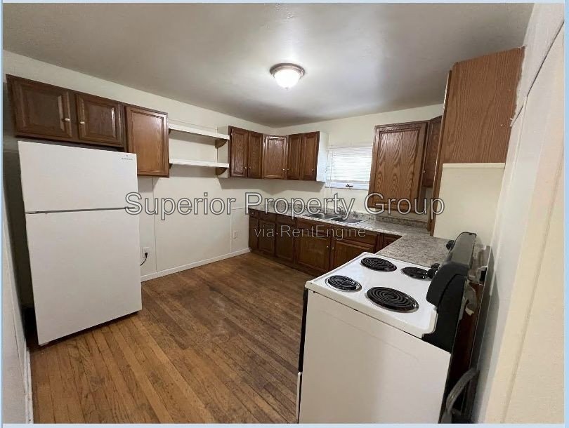 2B/1B in a 4-unit building with a large private balcony! property image