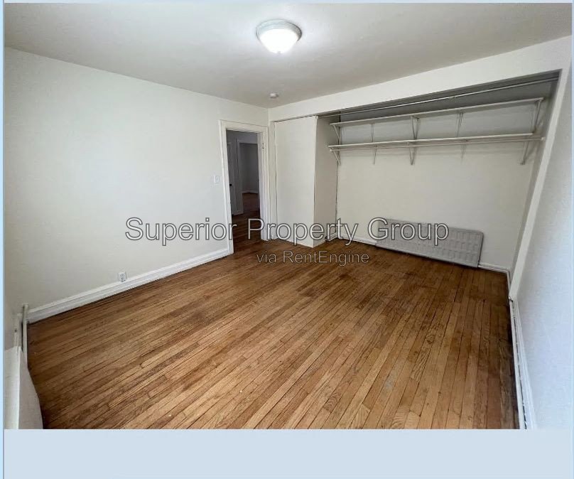2B/1B in a 4-unit building with a large private balcony! property image