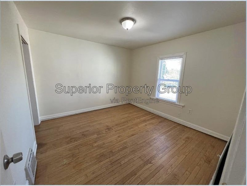 2B/1B in a 4-unit building with a large private balcony! property image