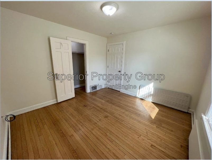 2B/1B in a 4-unit building with a large private balcony! property image